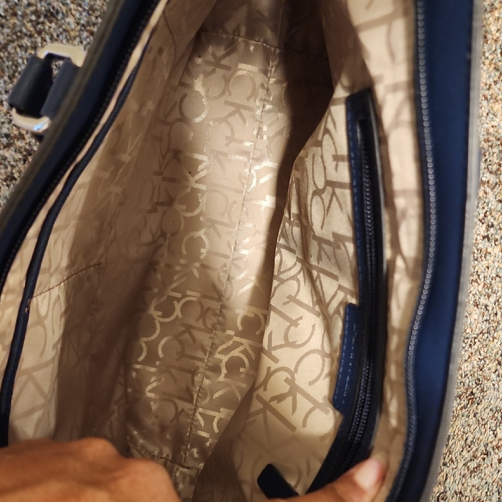 Calvin KLEIN Stylish Blue Patterned Tote Bag - Picture 7 of 9